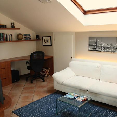 Bright Penthouse Close To Center With Terrace And Lake View Lecco Buitenkant foto