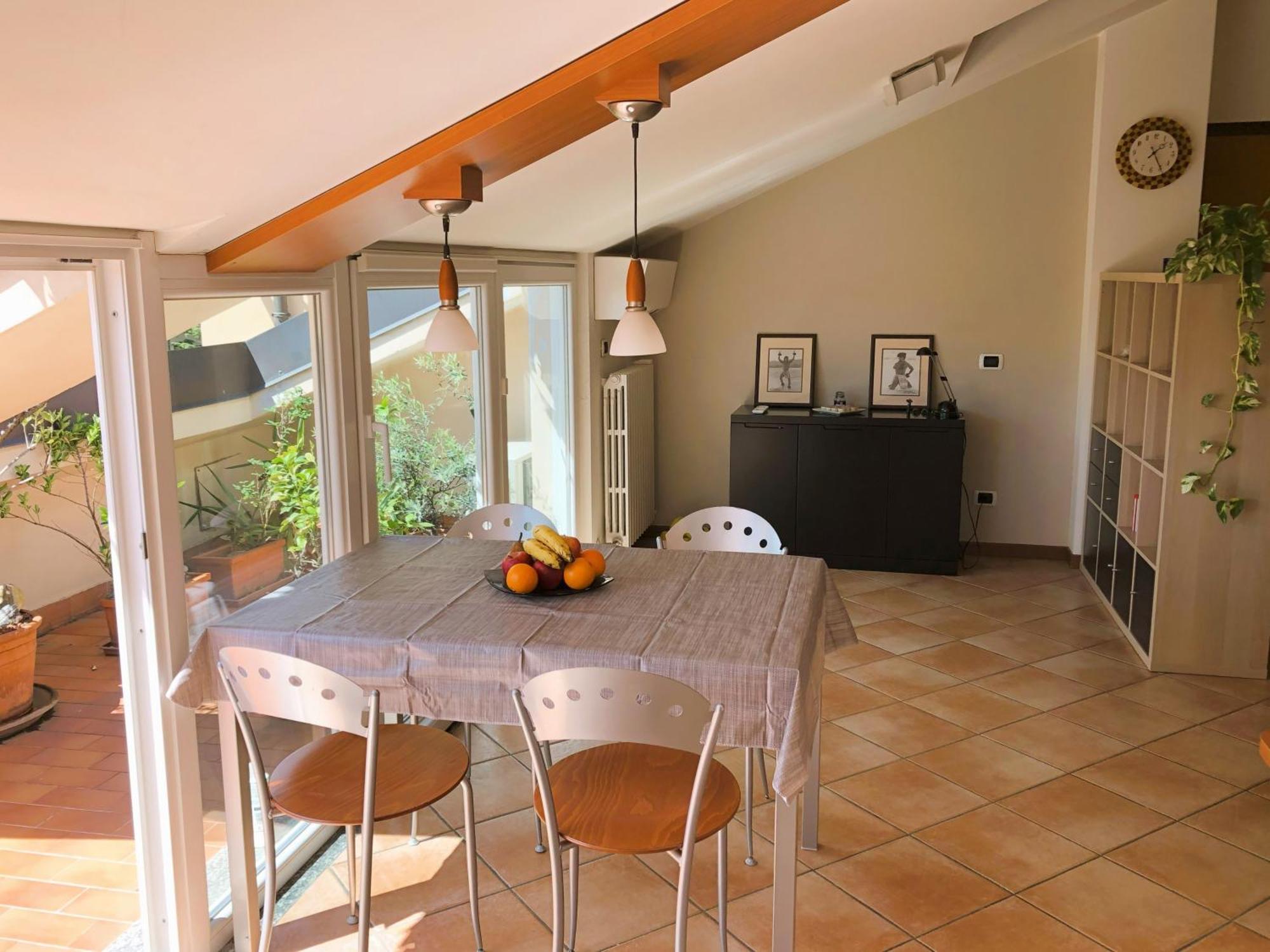 Bright Penthouse Close To Center With Terrace And Lake View Lecco Buitenkant foto