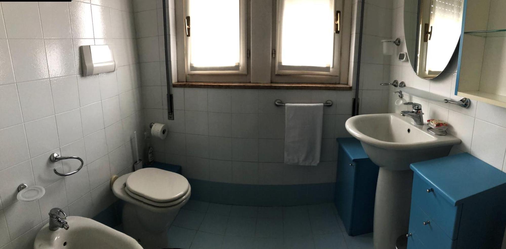 Bright Penthouse Close To Center With Terrace And Lake View Lecco Buitenkant foto